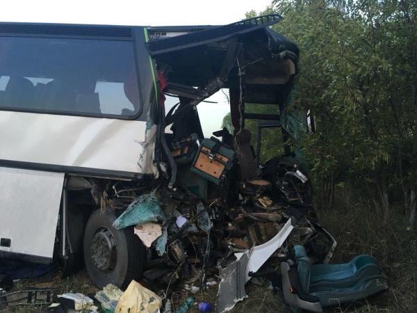 Водитель попавшего в аварию автобуса на Ставрополье находится под стражей